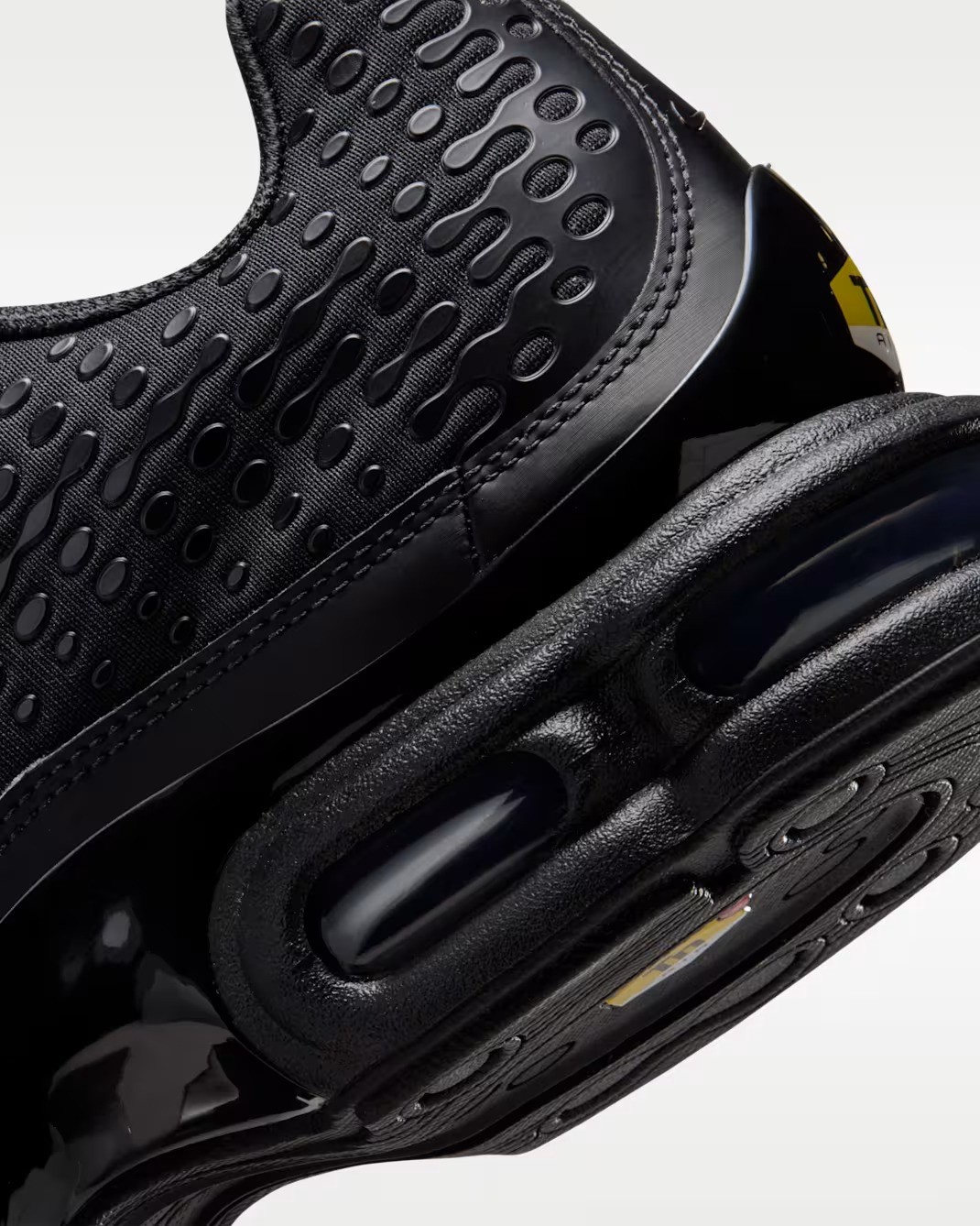 Tenis para hombre Nike Air Max Plus VII "Kylian Mbappé". - Imagen 3