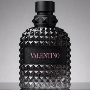 Valentino: Elegancia Moderna y Audaz